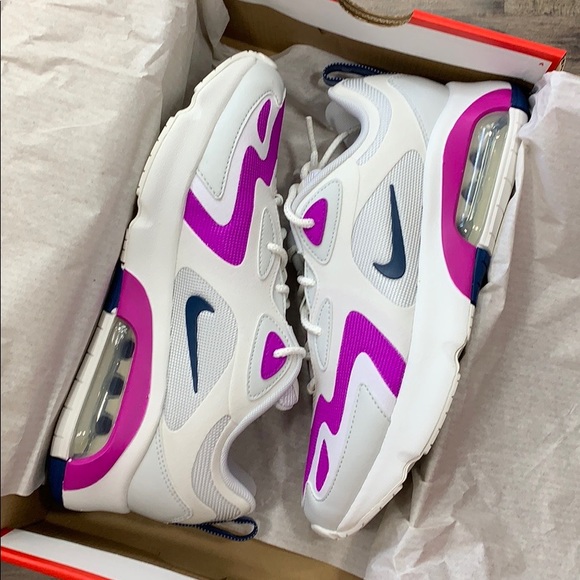 • NIKE W AIR MAX 200 running shoes - Picture 10 of 16